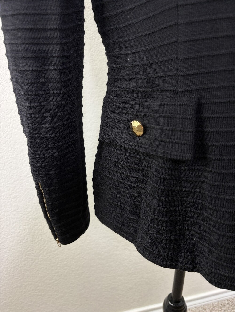 St. John Collection Ribbed Gold Zipper Jacket Blazer 10 - Picture 7 of 11